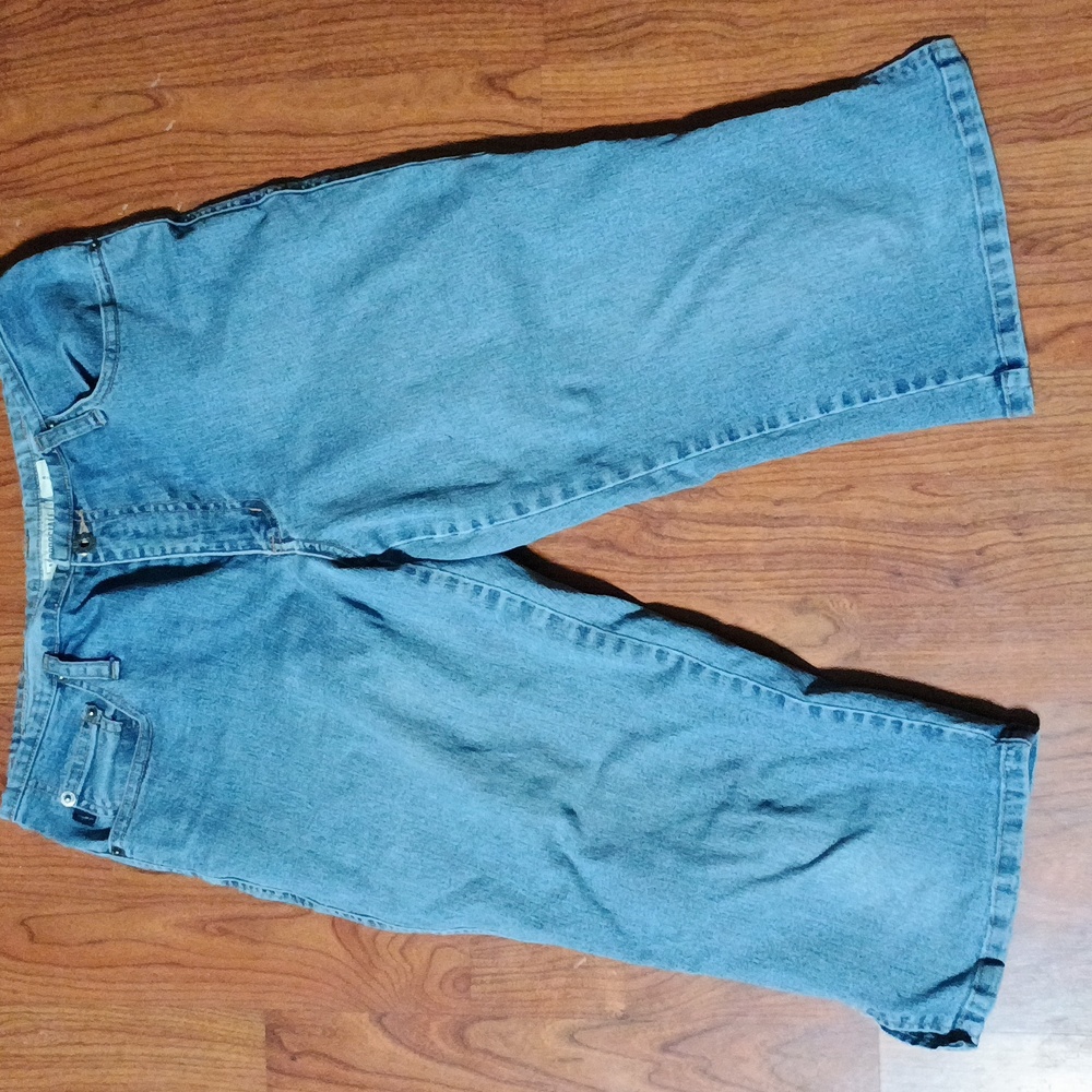 Aeropostale Women's Capri Pants